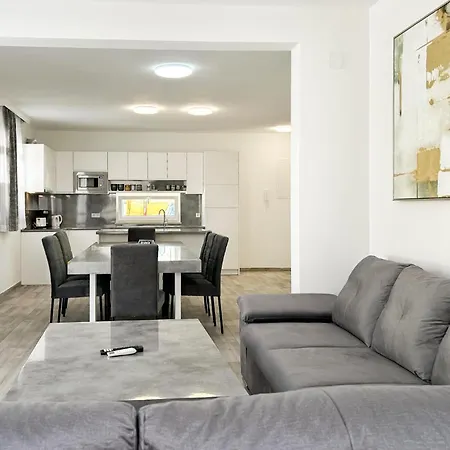 Stunning In Stancija Vergotini Holiday home Porec