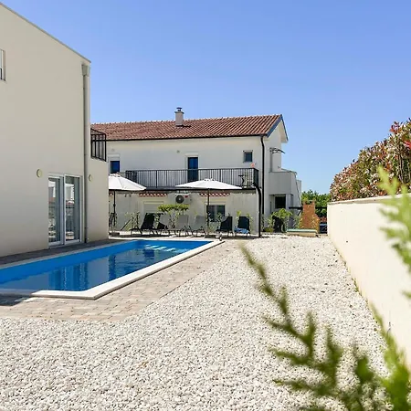Stunning In Stancija Vergotini Holiday home