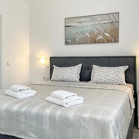 Holiday home Stunning In Stancija Vergotini *